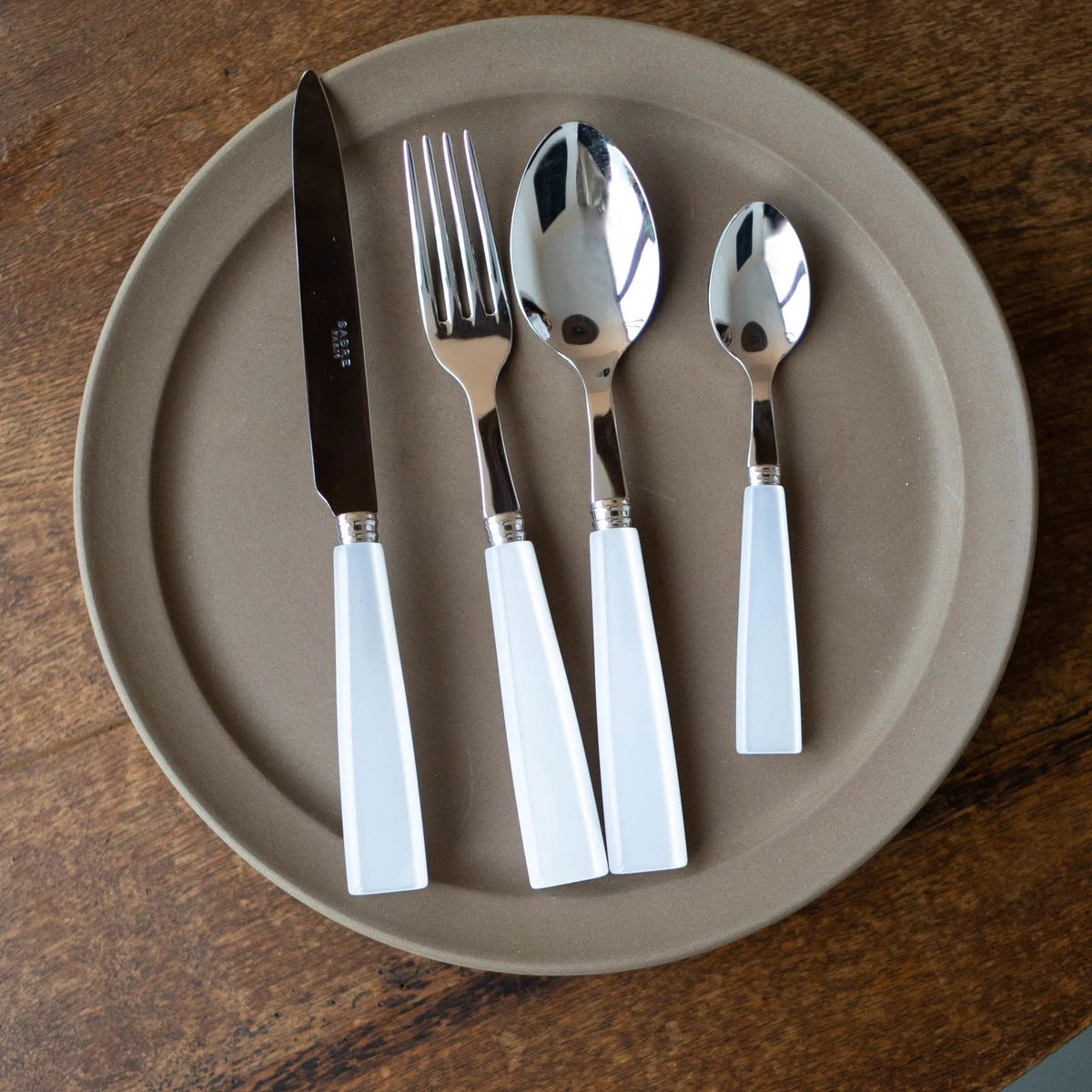 Sabre Natura Icone Flatware Set 5 Piece Place Setting | Service for 4 | White