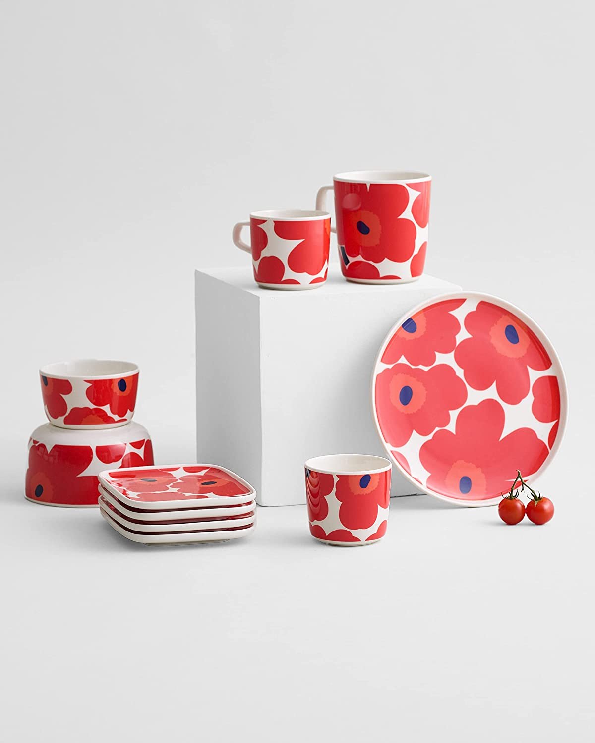 Oiva Unikko Rectangular Small Plate | Red Poppy Design