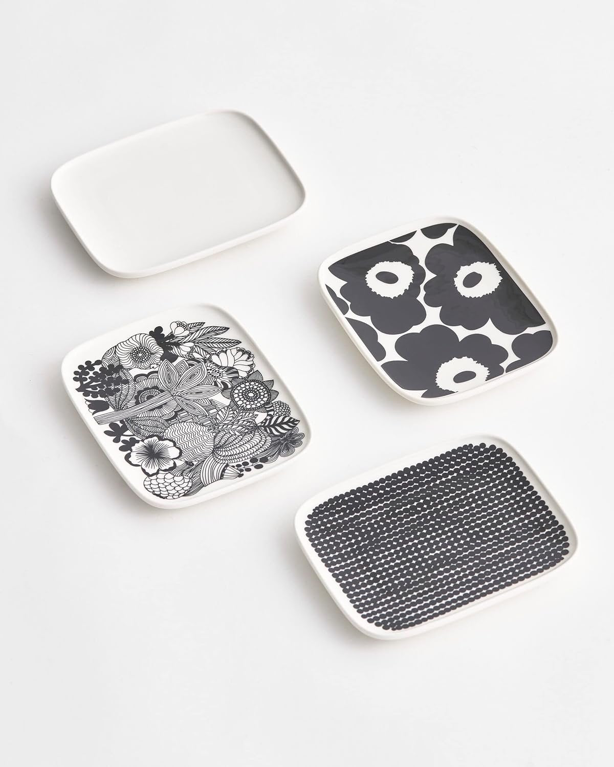 Oiva Unikko Rectangular Small Plate | Black & White Poppy Design
