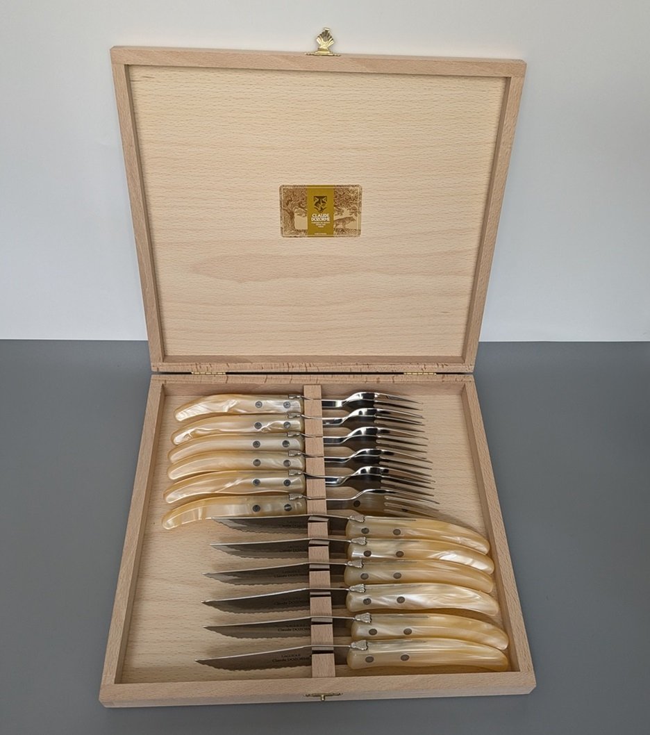 Laguiole Berlingot Flatware Set of 12 Pieces (6 Dinner Forks & 6 Steak Knives) | Pearl Handle
