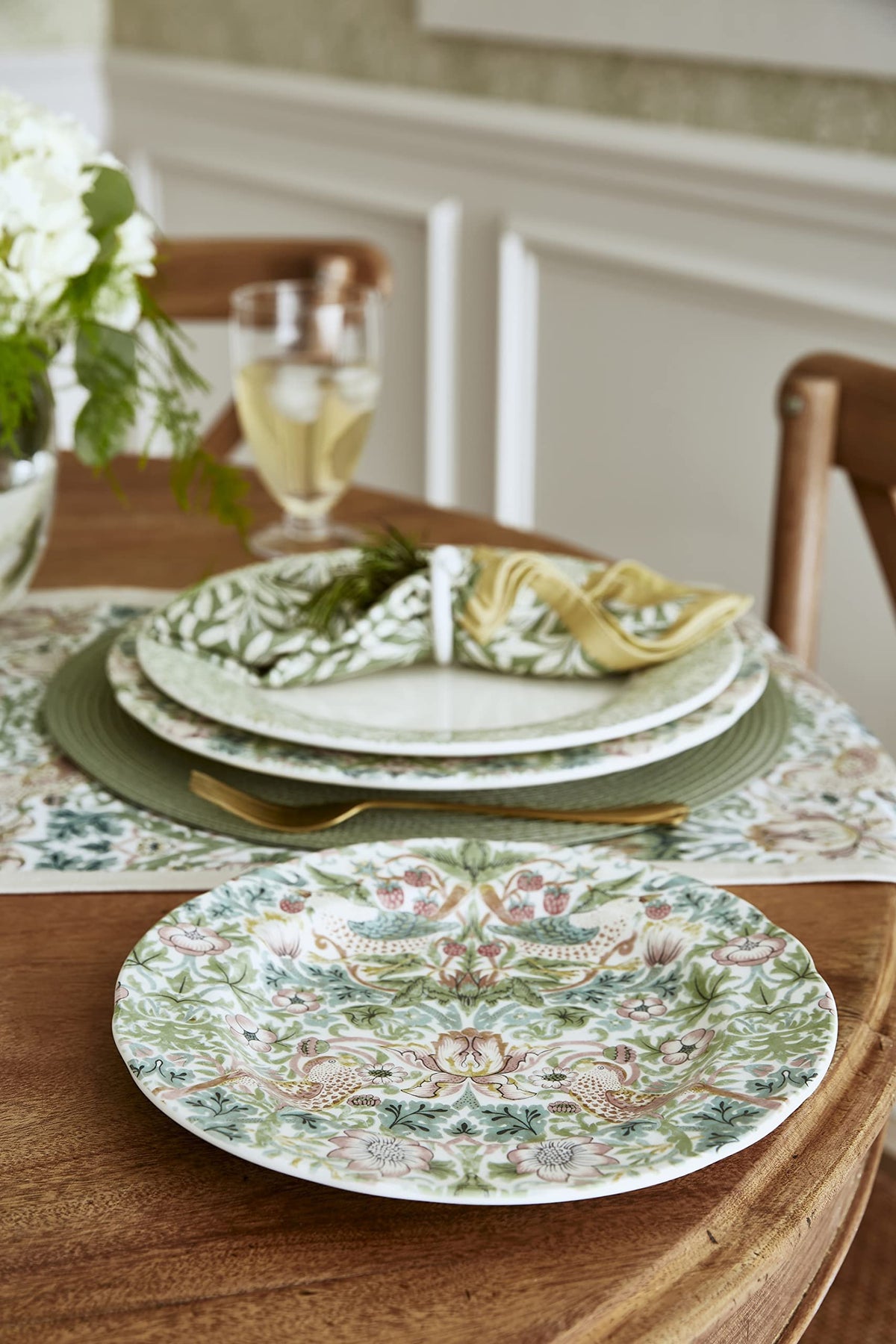 Morris & Co. Set of 4 Side Plates | Assorted Colors for Salad & Appetizers