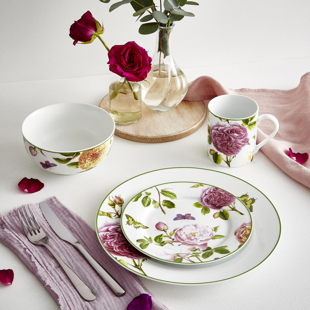 Portmeirion Home Roses Dinnerware Set | 16 Piece | Pink Roses Design