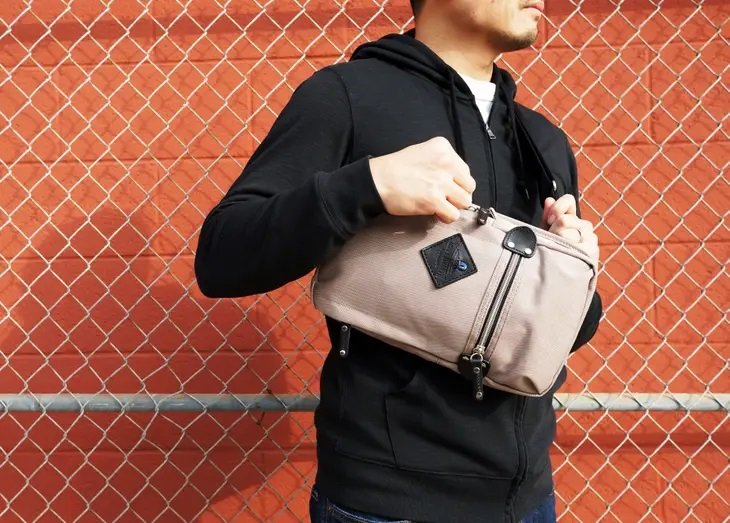 Harvest Label Sling Pack Connect Beige Zippered Pockets