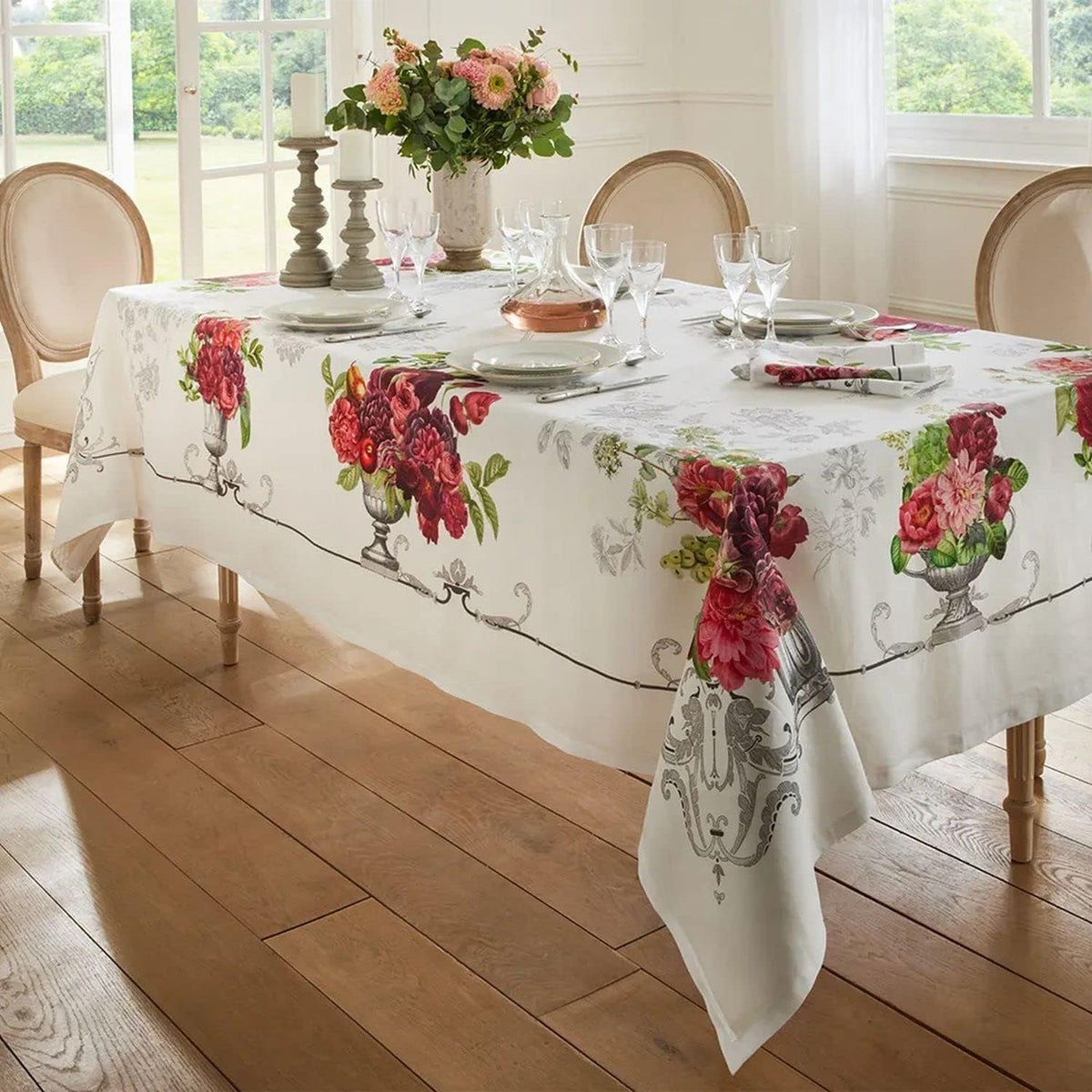 Garnier-Thiébaut Banquet Floral Blanc Stain-Resistant Tablecloth | White | Linen