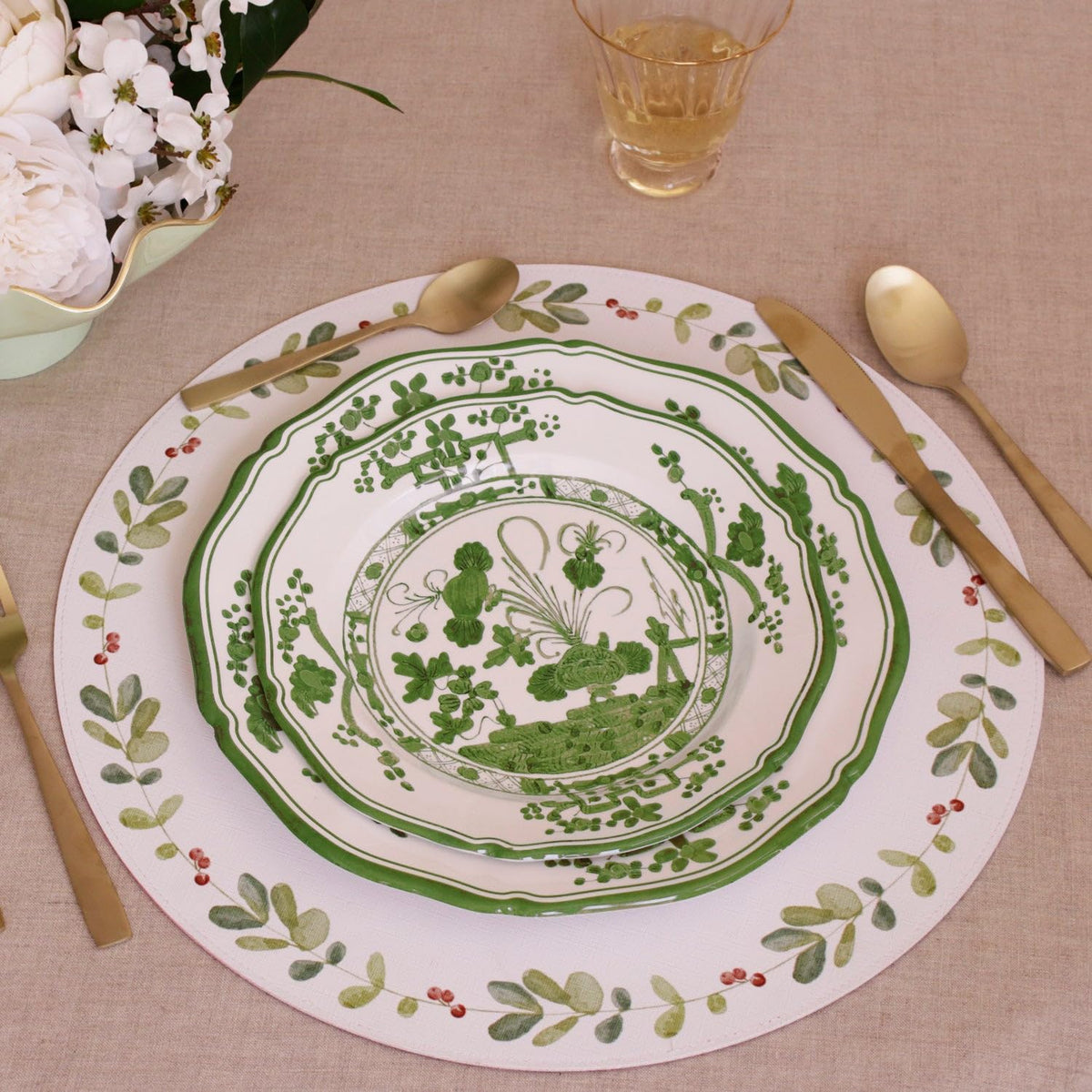 Beatriz Ball VIDA Faenza Dinner Plate Set White Green Majolica-Inspired Melamine 11 Inch