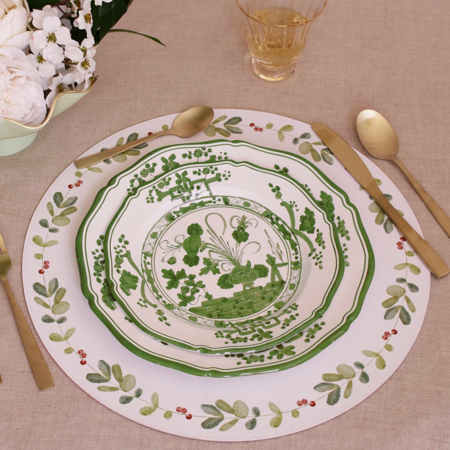 Beatriz Ball VIDA Faenza Dinner Plate Set White Green Majolica-Inspired Melamine 11 Inch