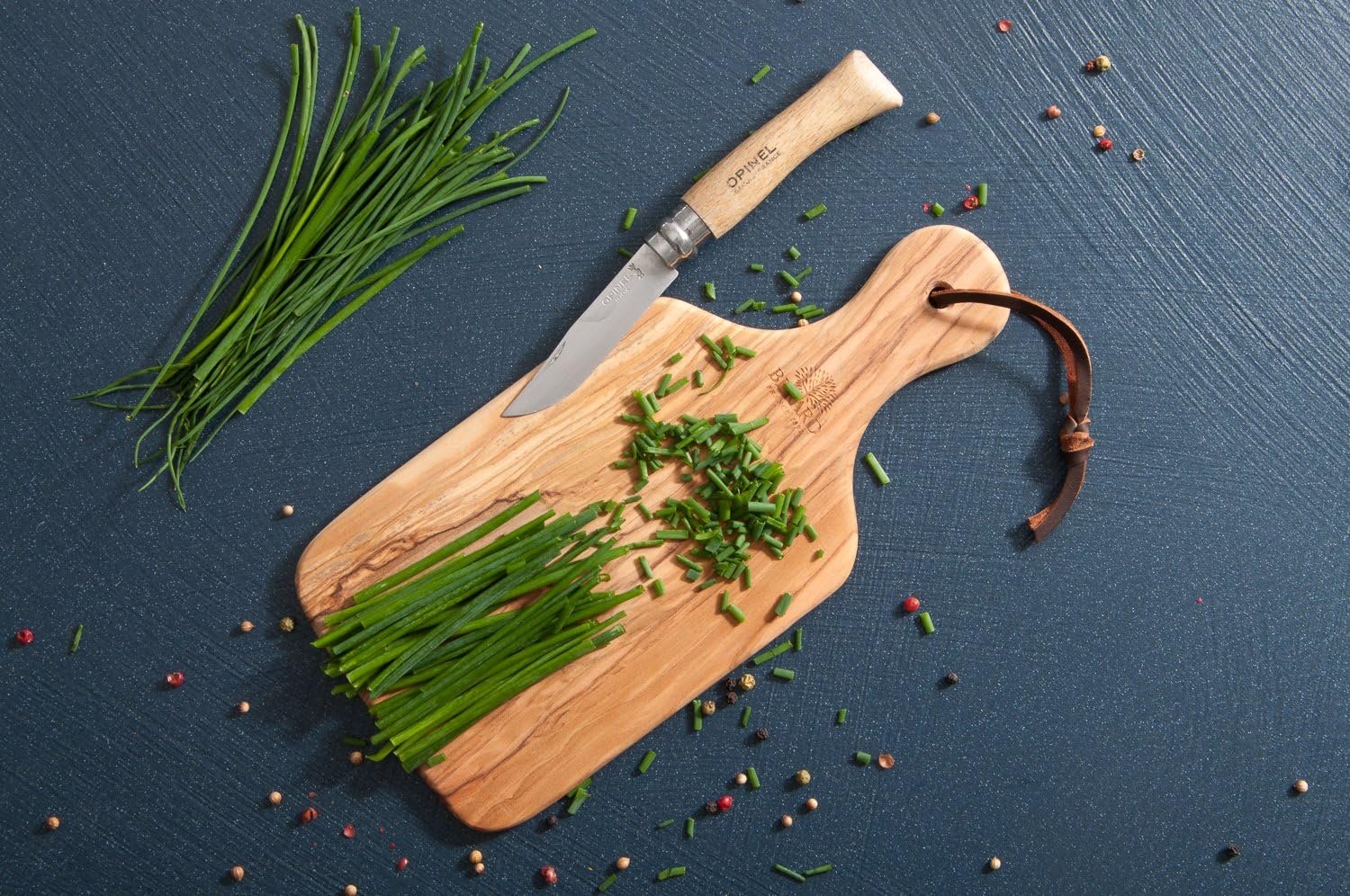 Berard French Olivewood Cutting Board - Thumbnail 5