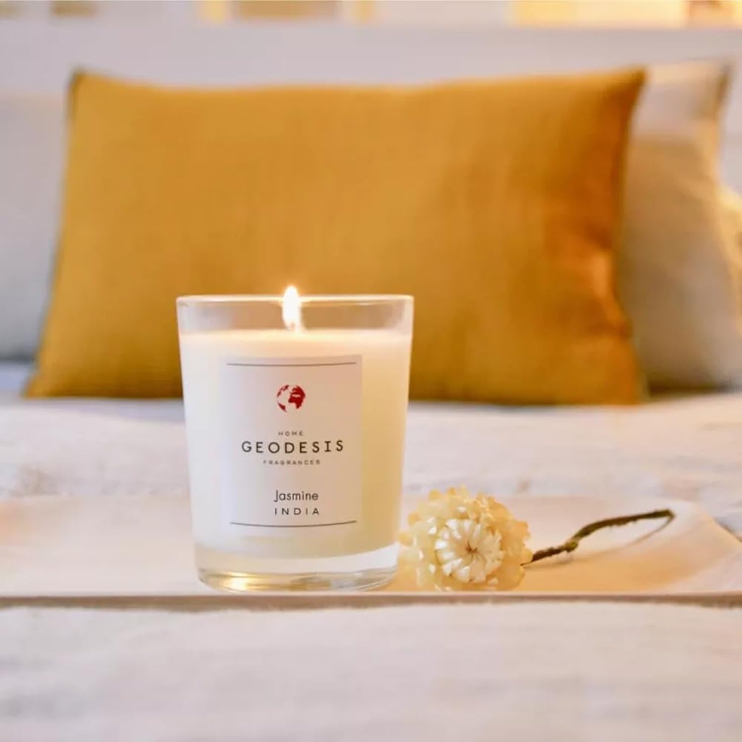 Geodesis Jasmine candle showing lead-free cotton wick and vegan wax blend