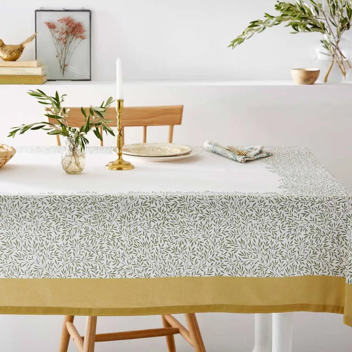 Morris & Co. Spode Tablecloth "Standen" Cotton (70" x 55") Rectangular Printed W/Border