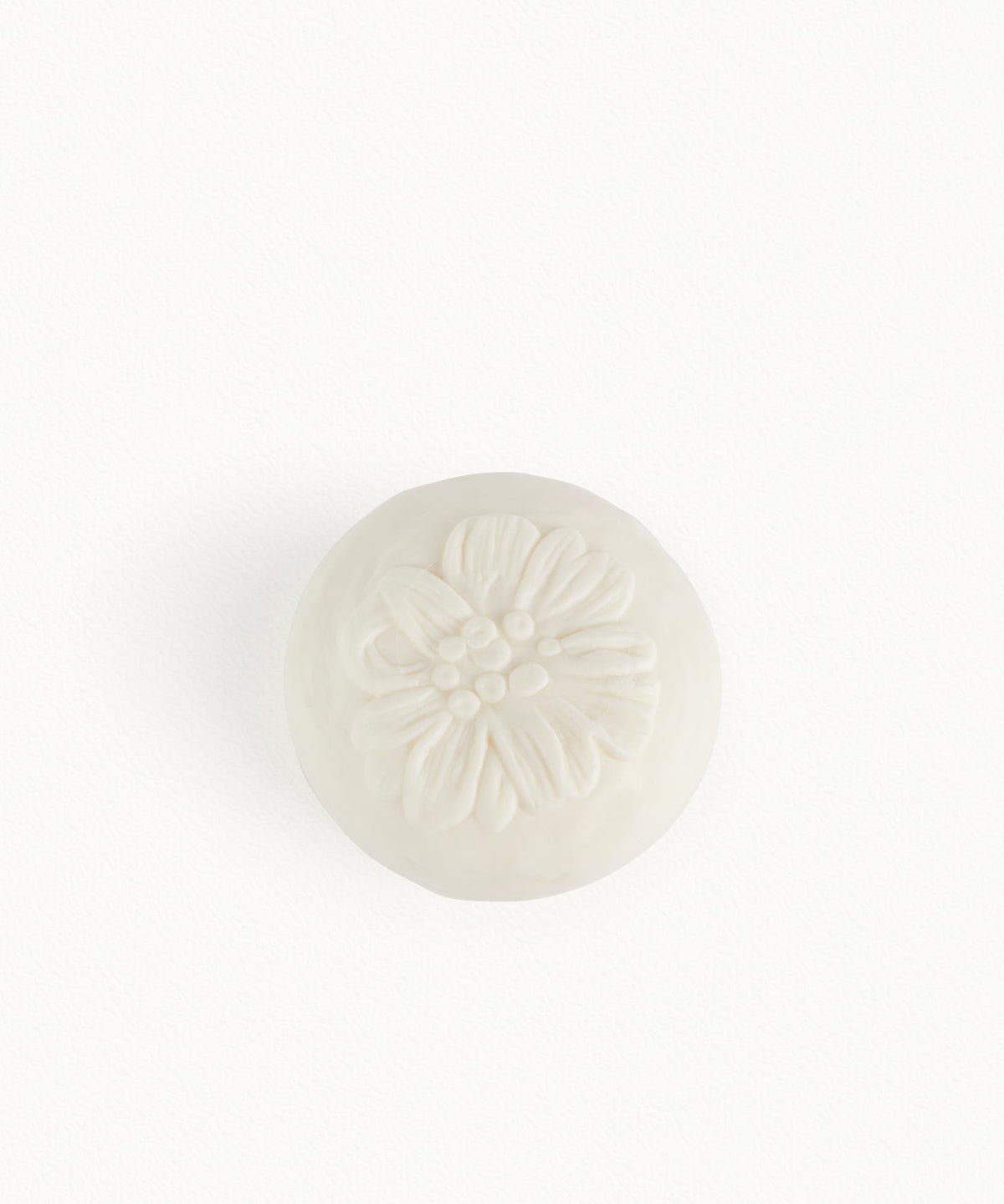 Fragonard Tilleul Cedrat 150g perfumed soap flat lay linden citron violet Provence