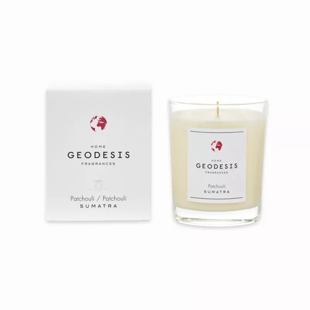 Luxury scented candle by Geodesis – elegant design and long burn time