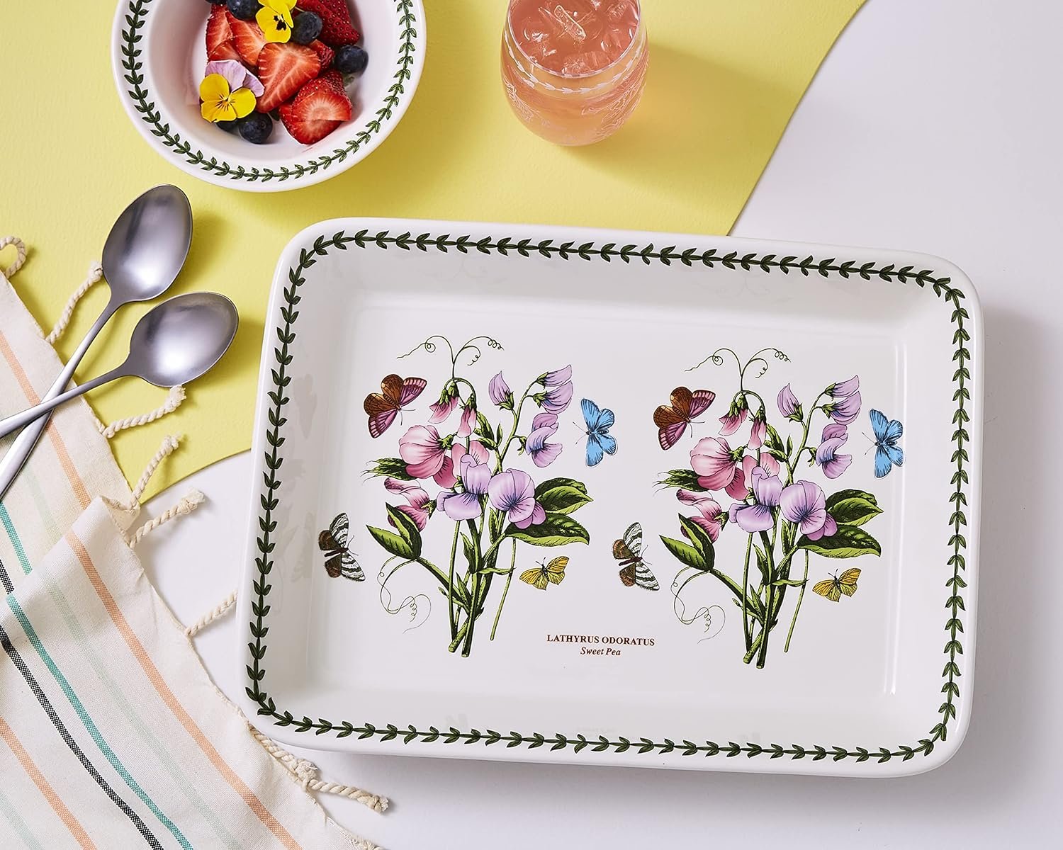 Portmeirion Botanic Garden Lasagna Dish Sweet Pea Motif