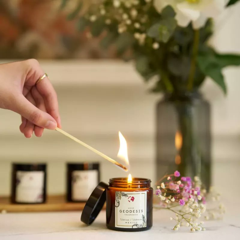 Geodesis Tuberose scented candle with sweet intoxicating floral fragrance, 90g