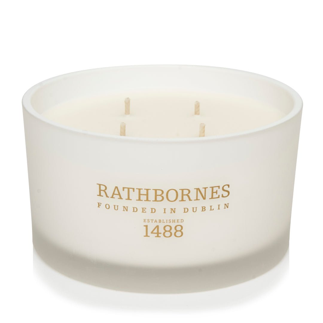 Rathbornes White Pepper Honeysuckle and Vetivert scented candle