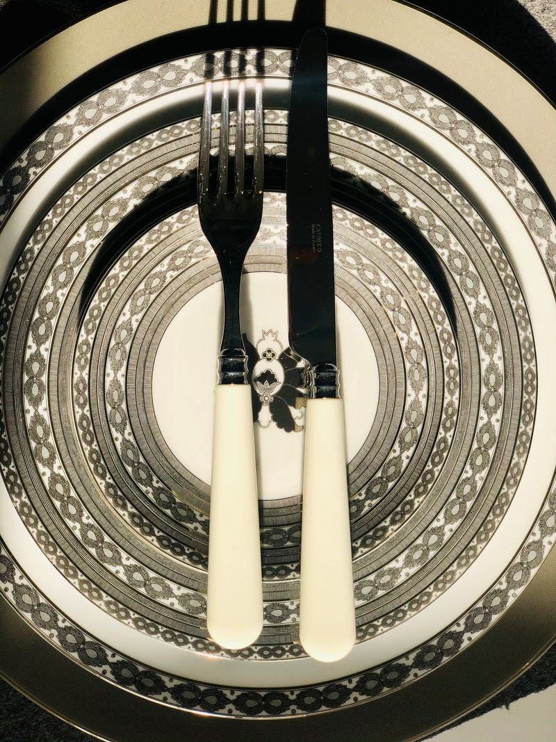 Capdeco Altea Ivory 18/10 Stainless Flatware Set, 5-Piece Setting