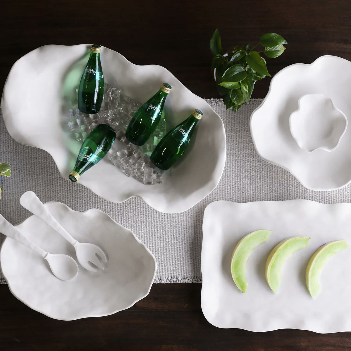 Beatriz Ball VIDA Nube Large Salad Servers | White | 11.75"