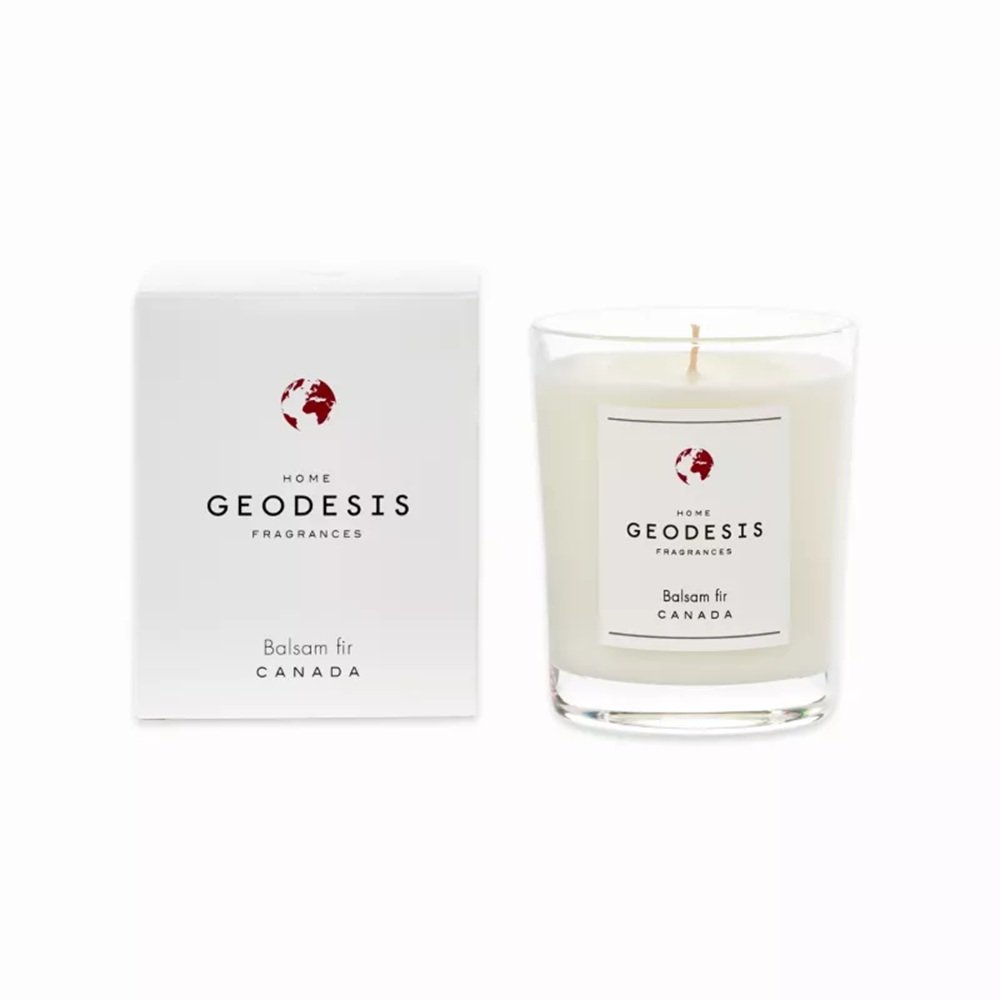 Luxury scented candle by Geodesis – elegant design and long burn time
