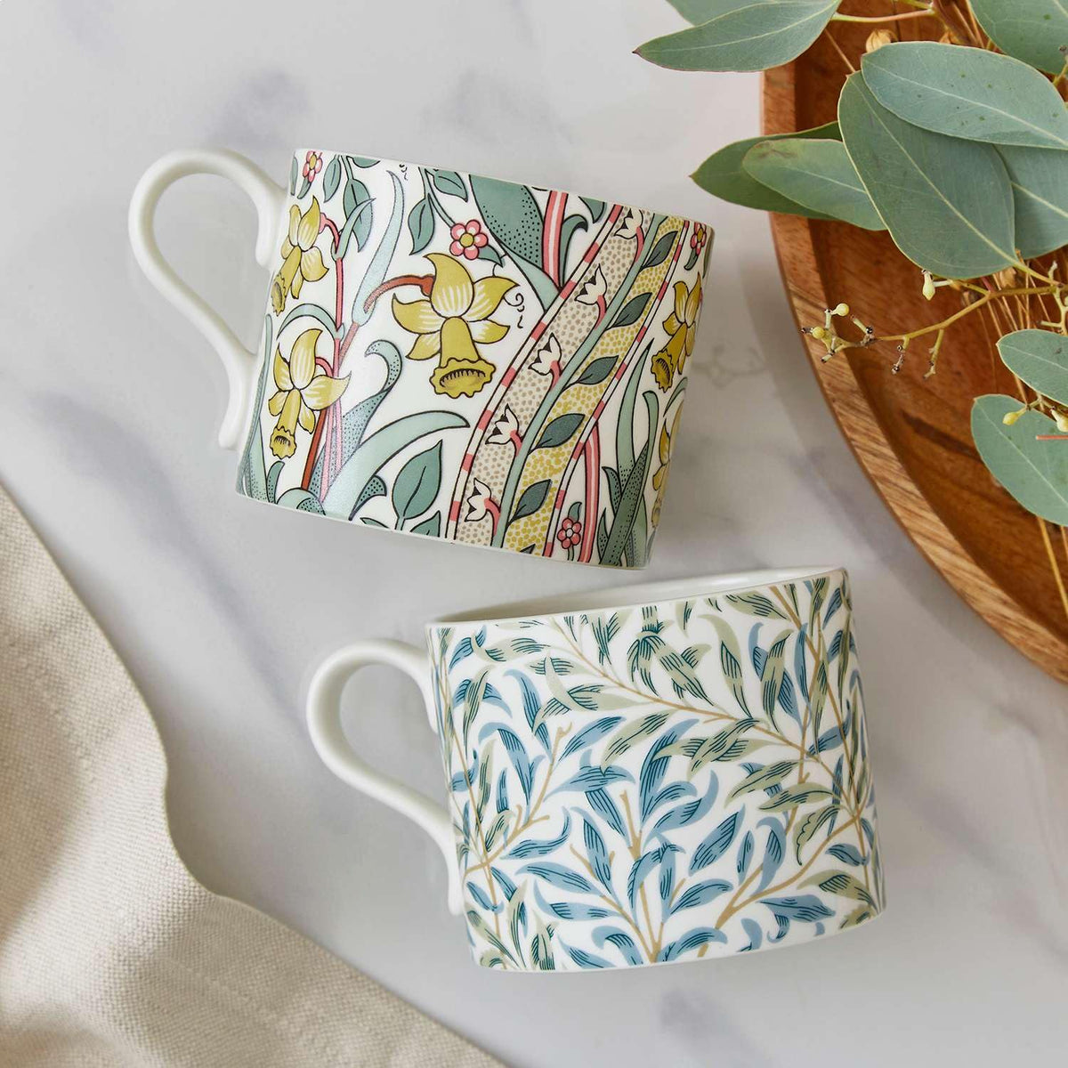 Spode Morris & Co 12oz Mugs, Set of 2 (Daffodil & Willow Bough)  Elegant Porcelain Drinkware for Coffee Home Kitchen Mug Set