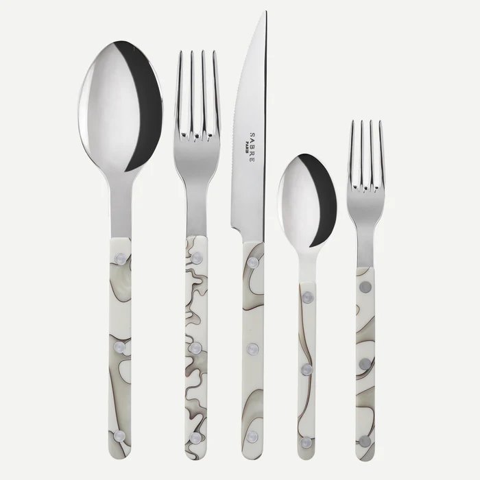 Sabre Bistrot - Dune Ivory 5-Piece Flatware Set for 1 - Bistrot Collection Dune Ivory - Knife, Fork, Soup Spoon, Teaspoon & Dessert Fork - Stainless Steel & Nylon - Dishwasher Safe - Shiny Finish Dune Ivory