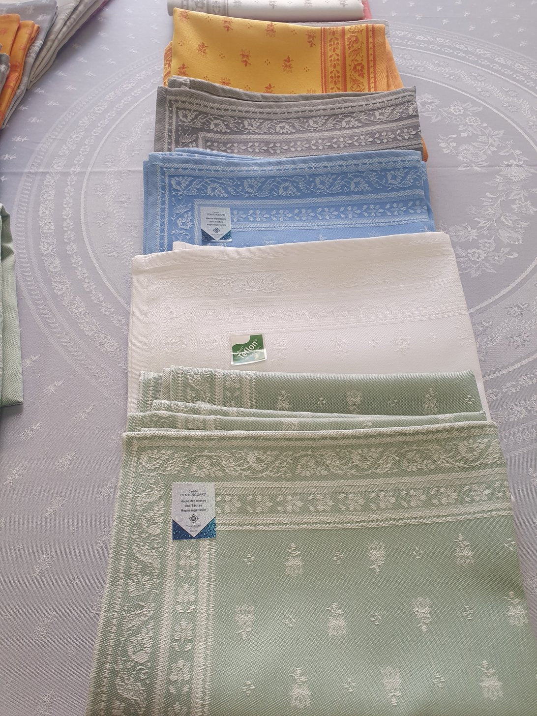 Tabluxe Linens French Jacquard Coated Rectangular Tablecloth | 63" x 98" | Easy-Care Provencal Floral Design