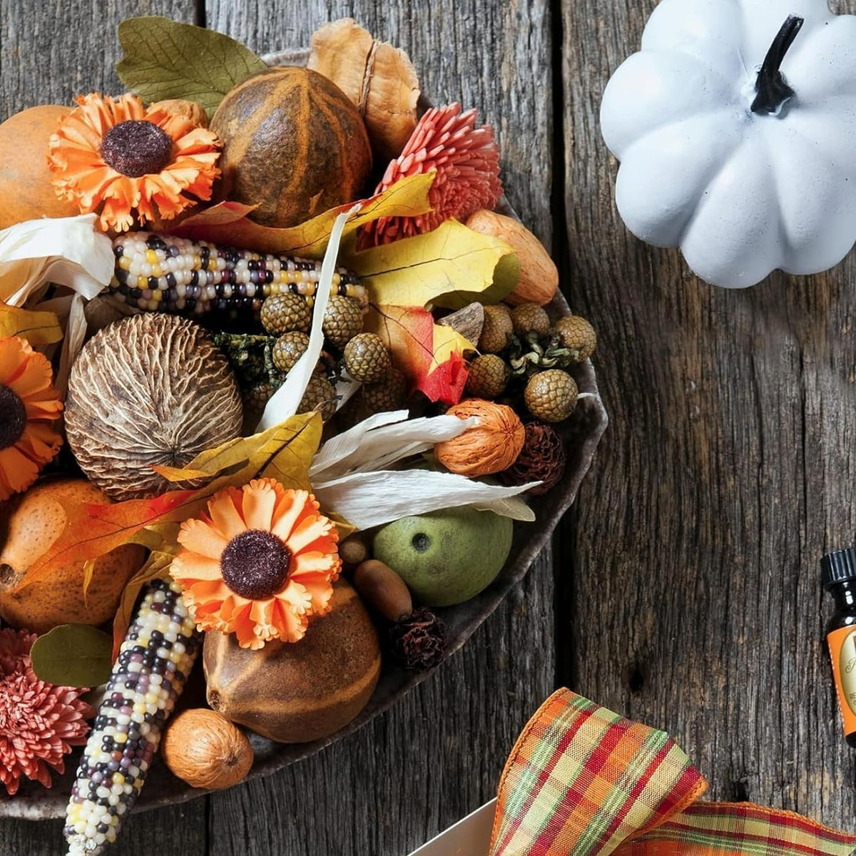 Aromatique Reed Diffuser Set - Pumpkin Spice Notes of Maple, Pumpkin, Cinnamon, Clove, Nutmeg, Cherry, Balsam Aromatherapy Scented Air Freshener Deodorizer Oil Fragrance Living Room Home Decor Gifts