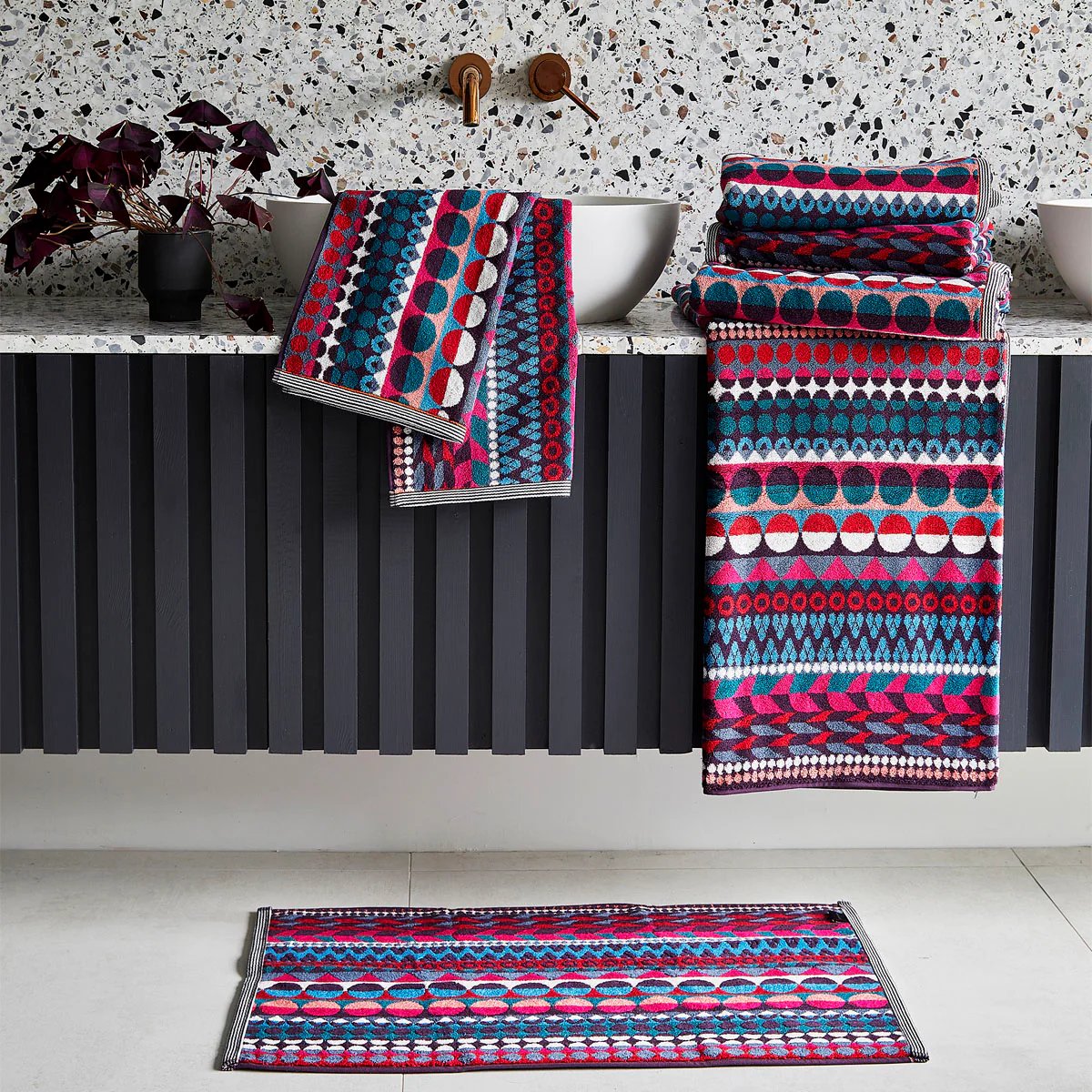 Margo Selby Designer Towels | Kilburn Collection
