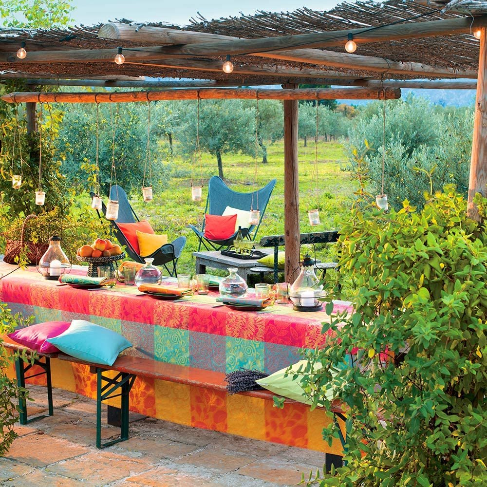 Garnier Thiebaut Mille Buissons Floraison French Coated Cotton Tablecloth