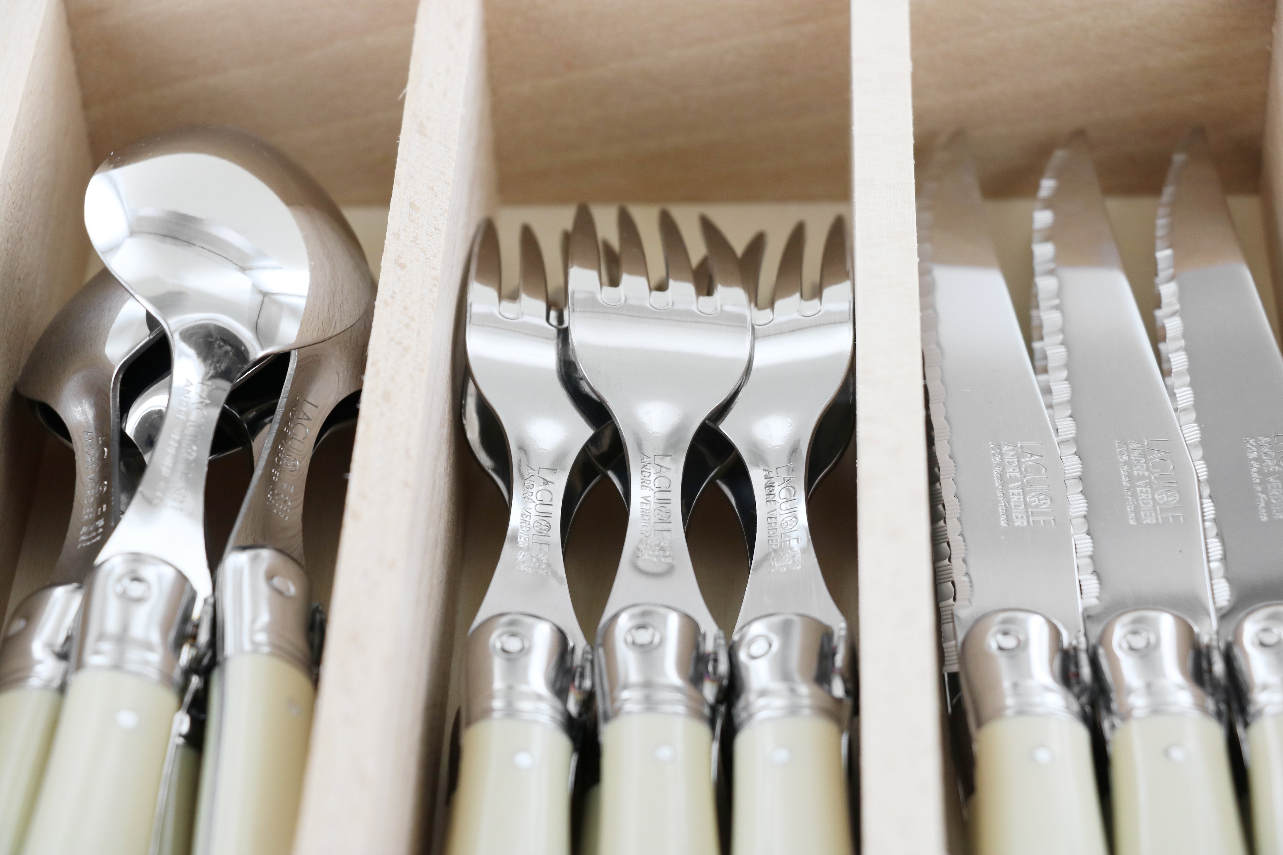 André Verdier Laguiole Debutant 24pc Flatware Set | Ivory | 6 Place Settings