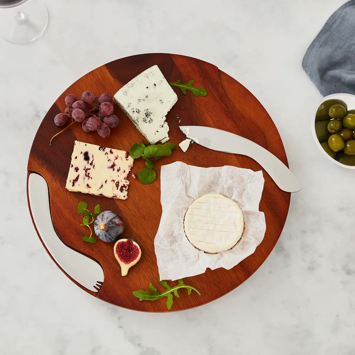 Nambé Cheese Block size reference, 15 inches diameter