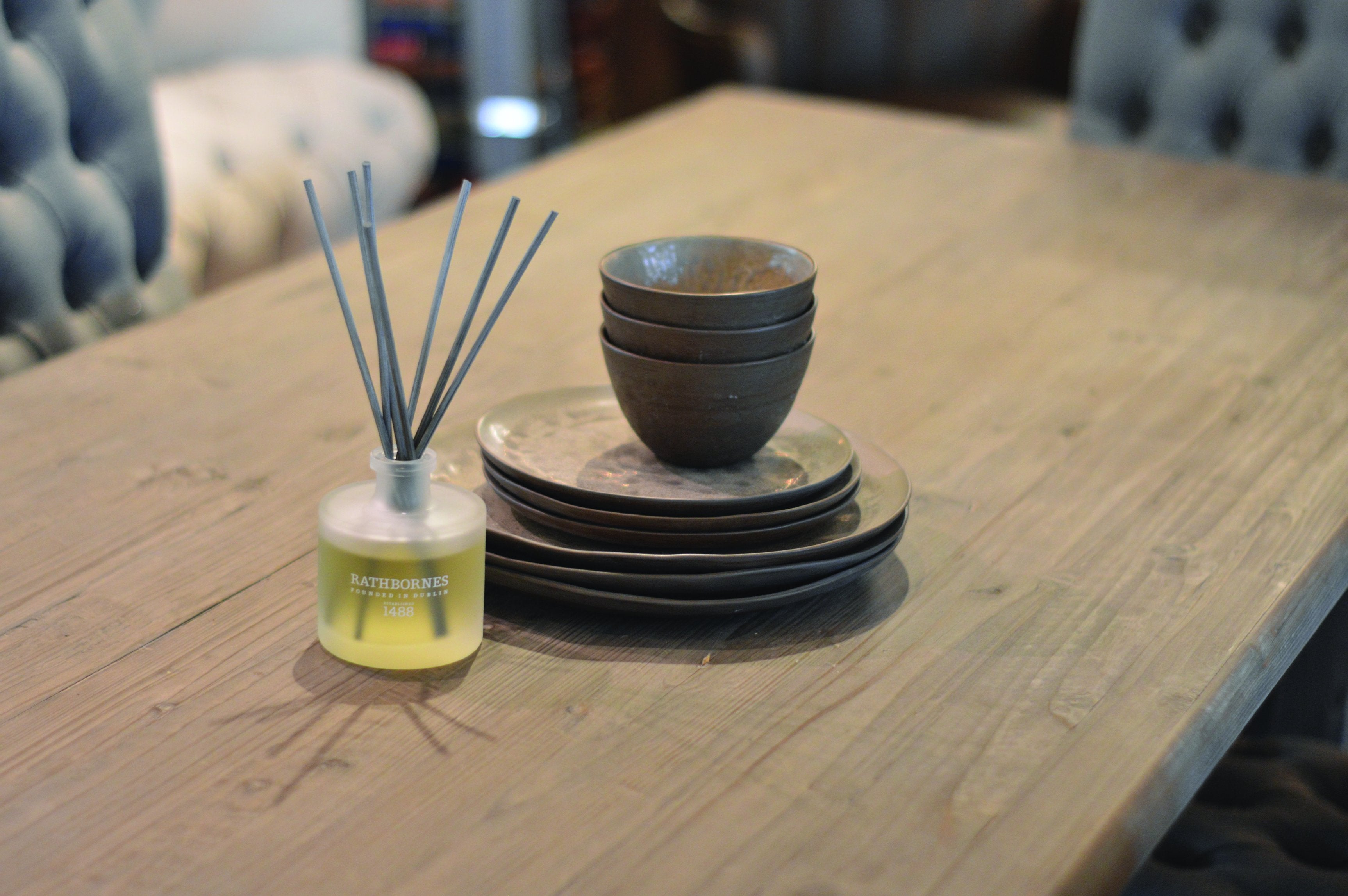 Irish luxury musk and amber diffuser refill by Rathbornes 1488