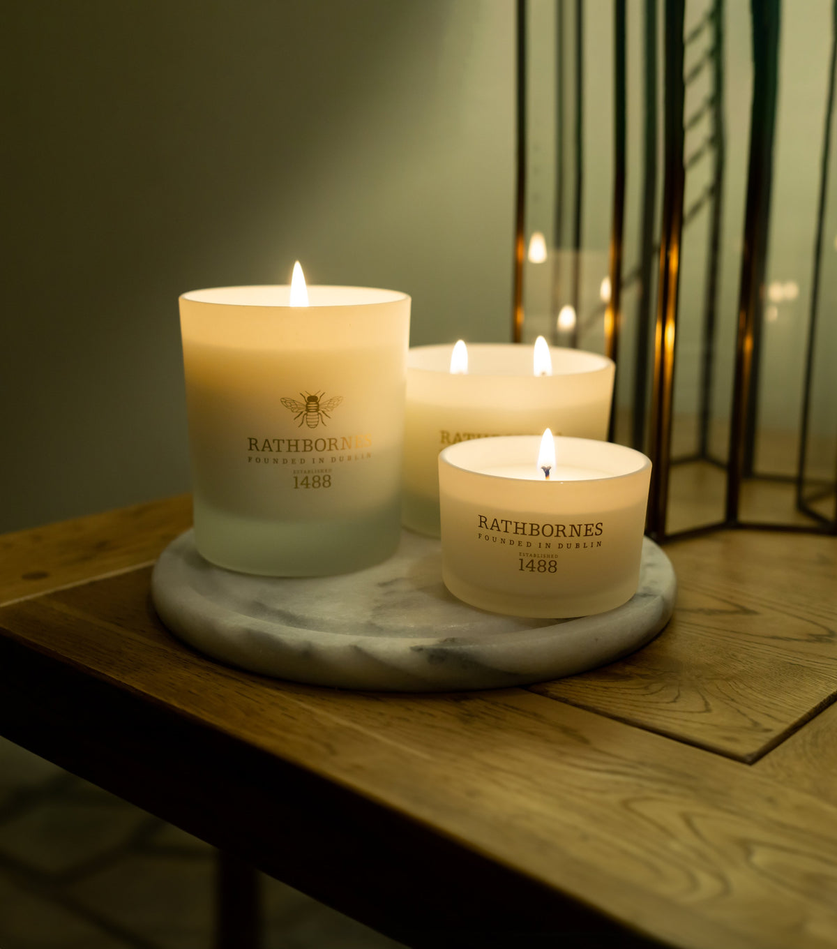 Rathbornes Dublin Tea Rose, Oud & Patchouli Scented Luxury Candle
