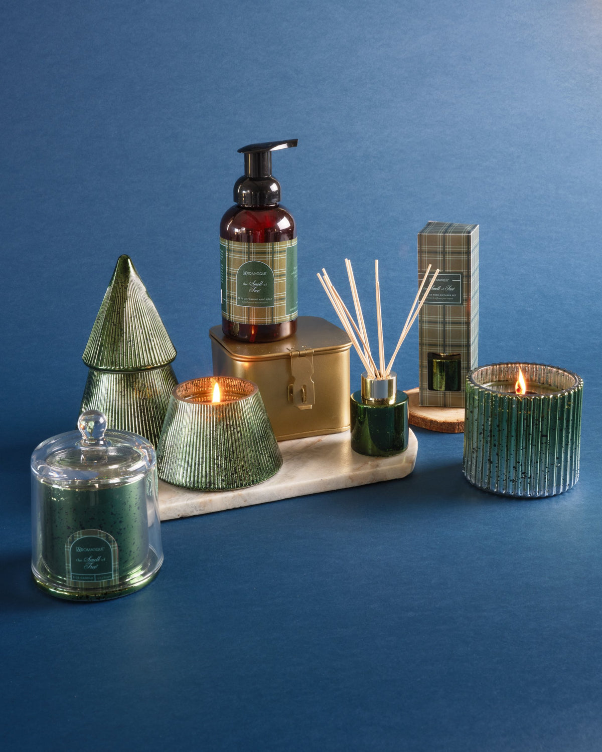 Aromatique The Smell of Tree 8oz Green Tree Scented Candle