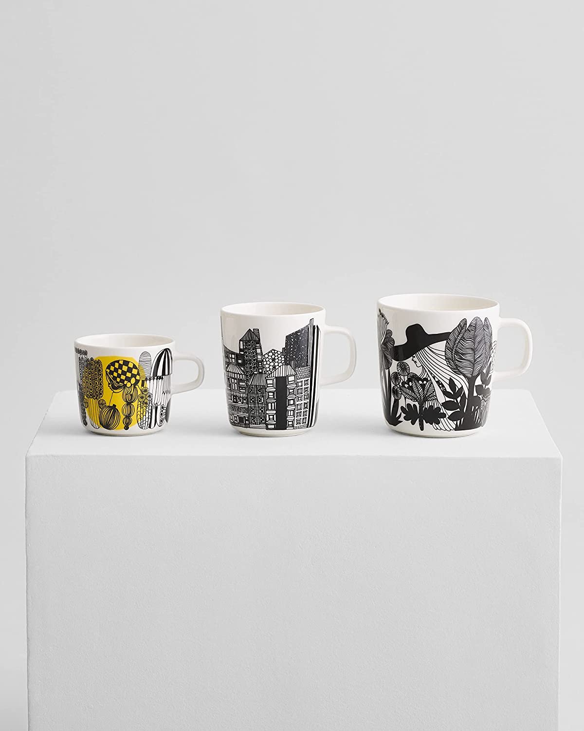 Unikko Siirtolapuutarha Stoneware Large Cityscape Mug | White & Black