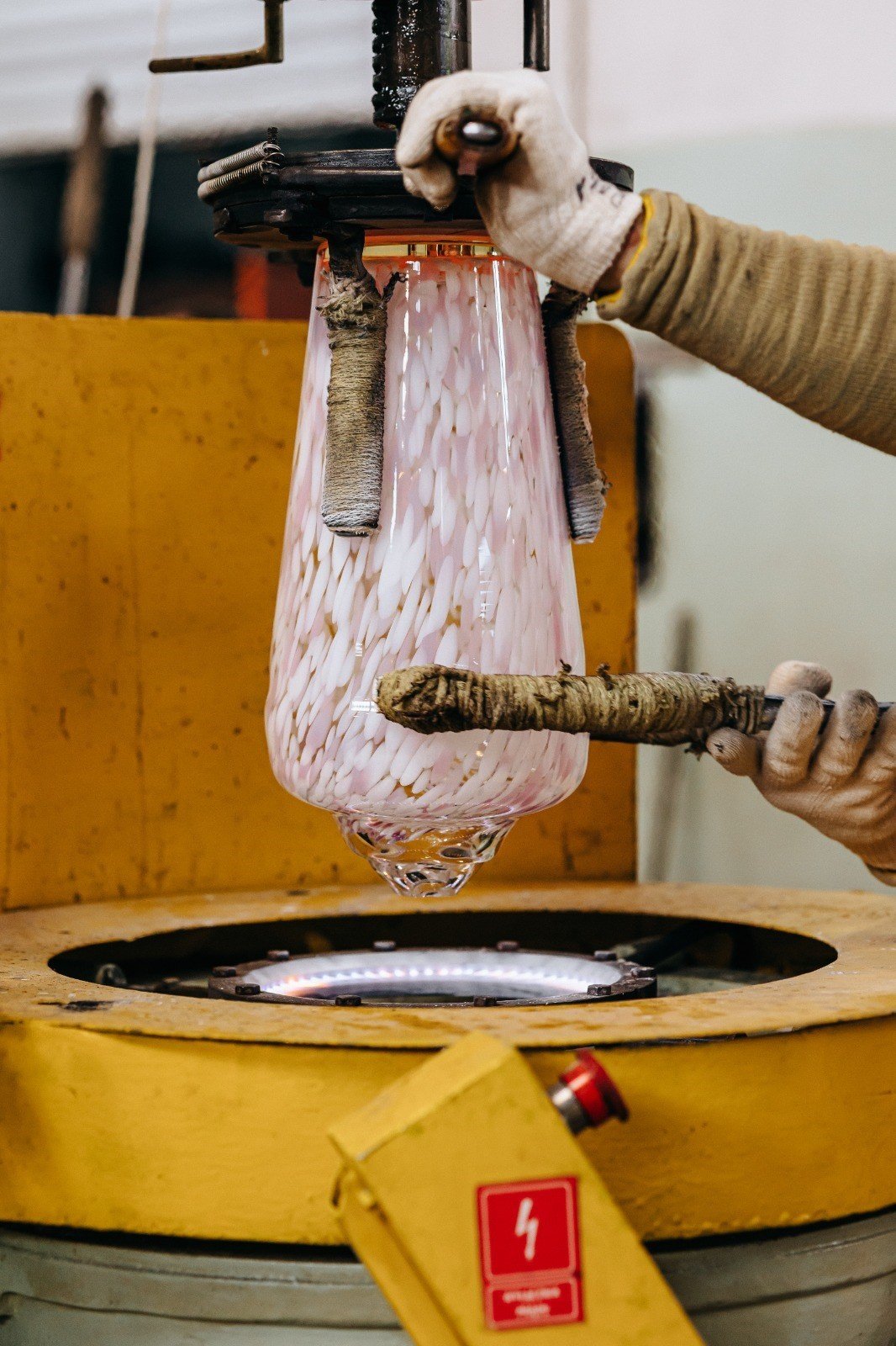 Baobab SHAPPHIRE PEARLS Scented Candle | Solar & Aquatic Fragrance