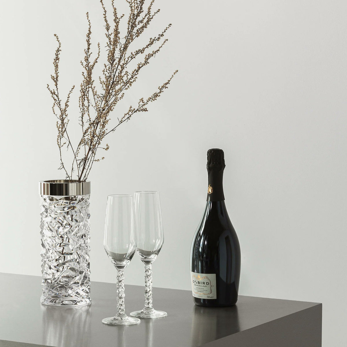 Orrefors Carat Champagne Glasses size reference, 9.02 inches tall