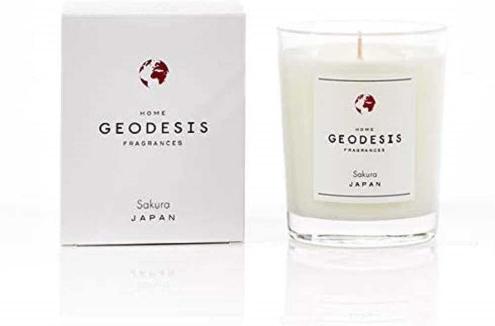 Hand-poured Geodesis candle – artisan scent for relaxing home ambiance