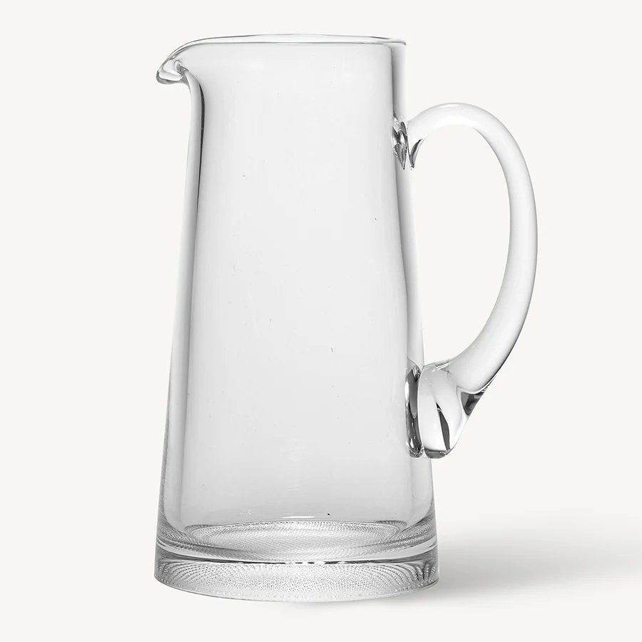 Kosta Boda Limelight pitcher in clear crystal by Göran Wärff – handmade in Sweden with light-reflecting textured base