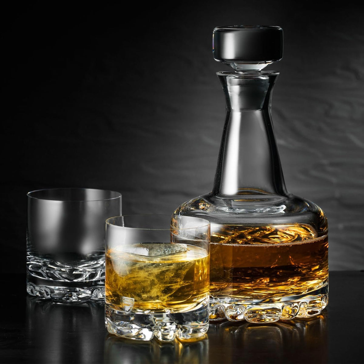 Orrefors Erik Decanter Set size reference, 9.25 inches tall