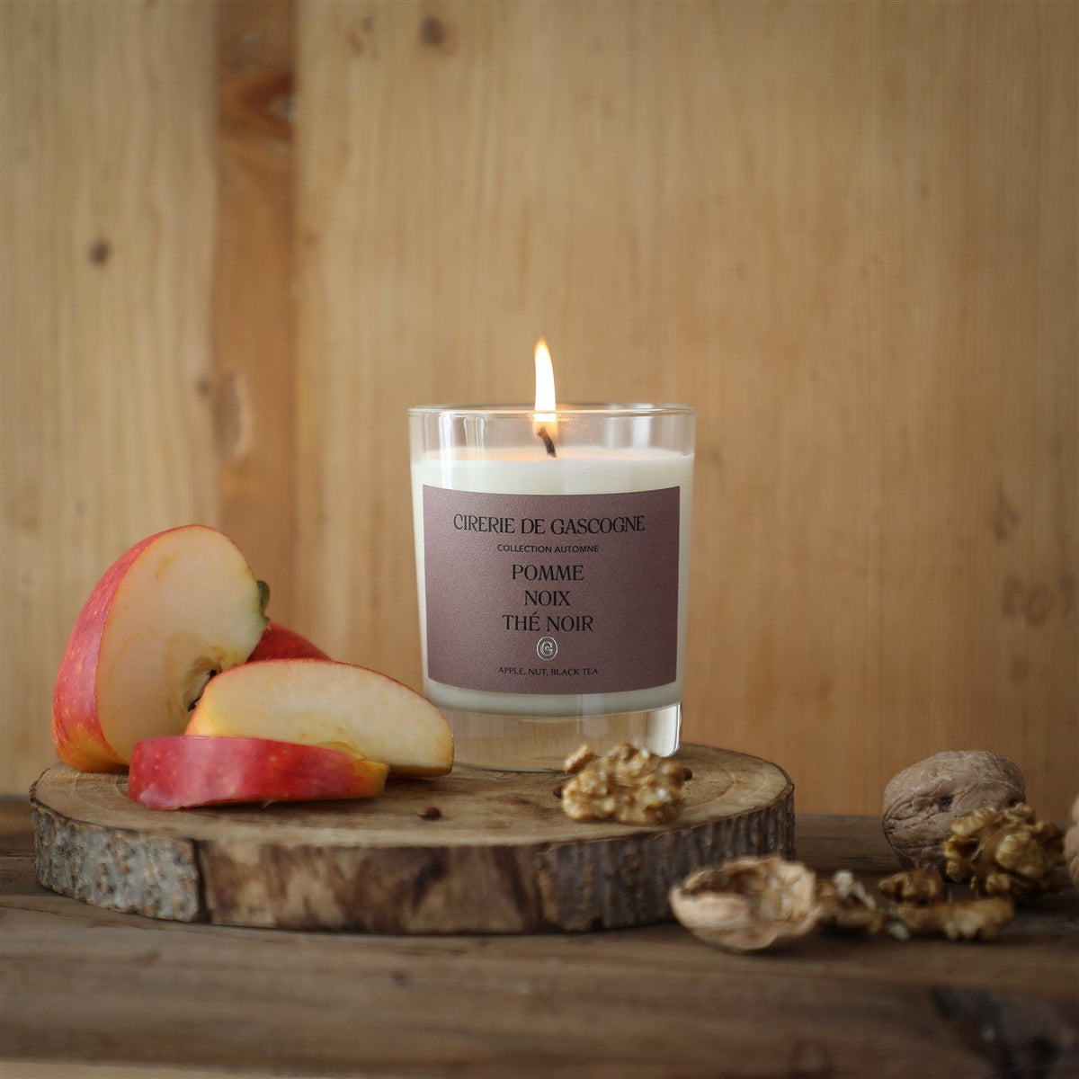 Scented Soy Candle | Apple, Black-Tea, Nut Blend Fragrance  (Pomme, Noix, The Noir)