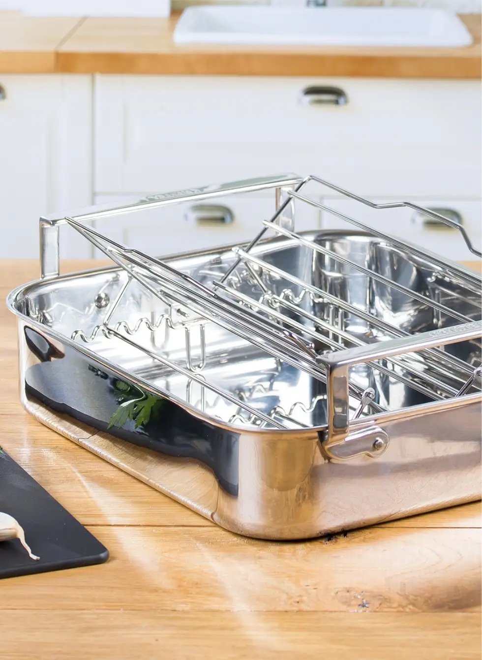 Cristel Stainless Steel 3 Ply Large Roaster with Roasting Rack - Thumbnail 5