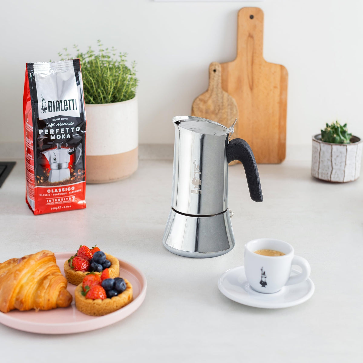 Bialetti Venus Induction Stovetop Espresso Maker | 4 Cup | Silver