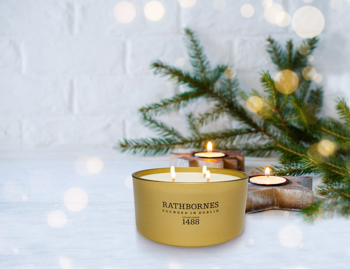 Rathbornes Dublin Christmas Scented Luxury Candle 390g | Natural Wax Clean-Burn Holyday Festive Celebration Fragrances of Eucalyptus Cinnamon Mint Orange Spices and Woody Scents Candle