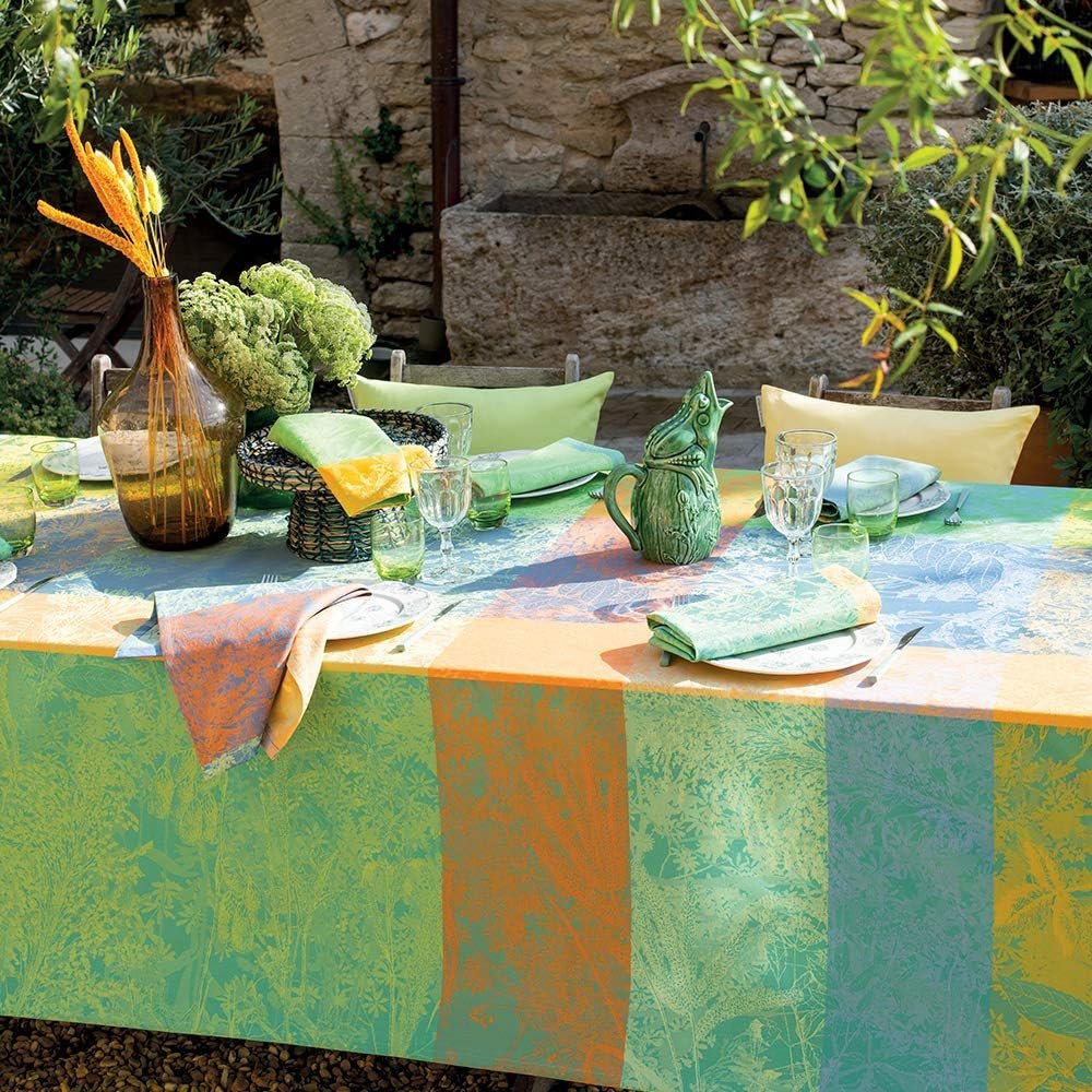 Garnier Thiebaut Mille Esprit Jardin Rectangular Tablecloth Ete | 69" x 98"