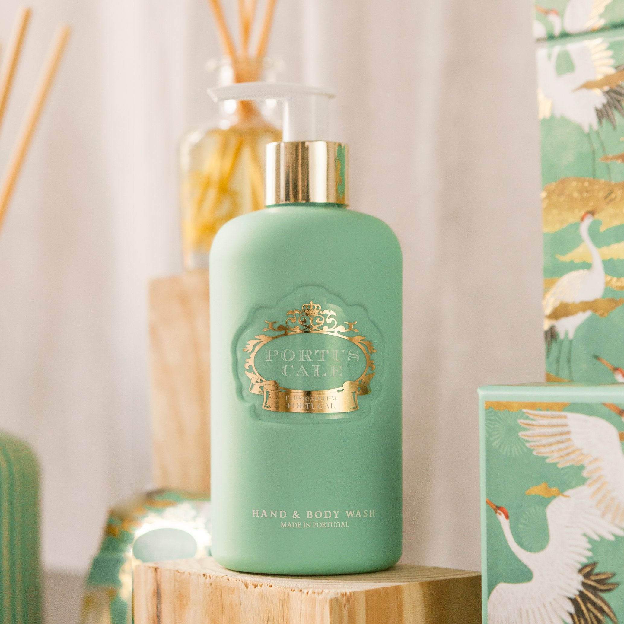 Portus Cale White Crane Hand & Body Liquid Soap Wash | Yuzu, Vetiver & Mandarin