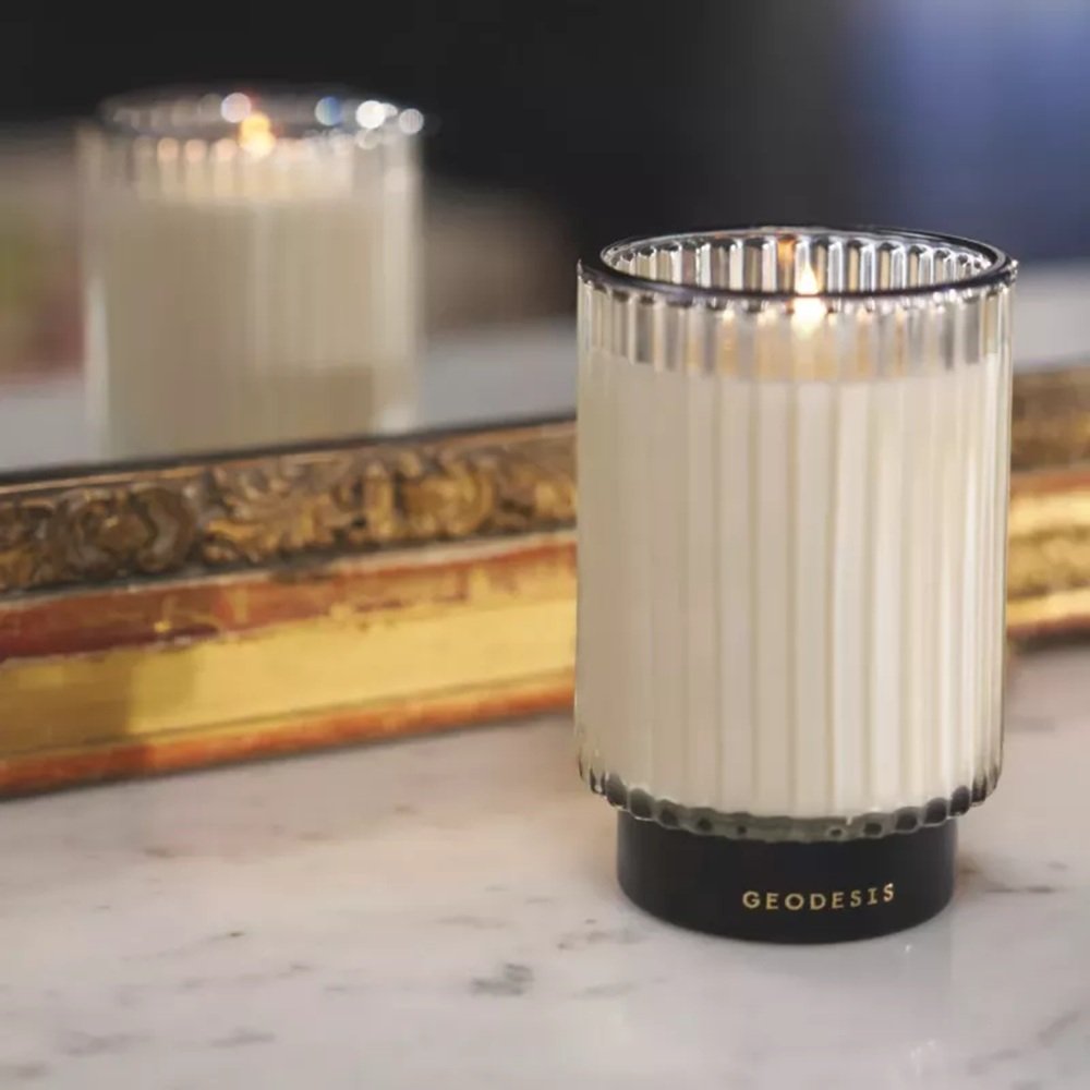 Hand-poured Geodesis candle – luxury woody fragrance with cananga and cedar notes