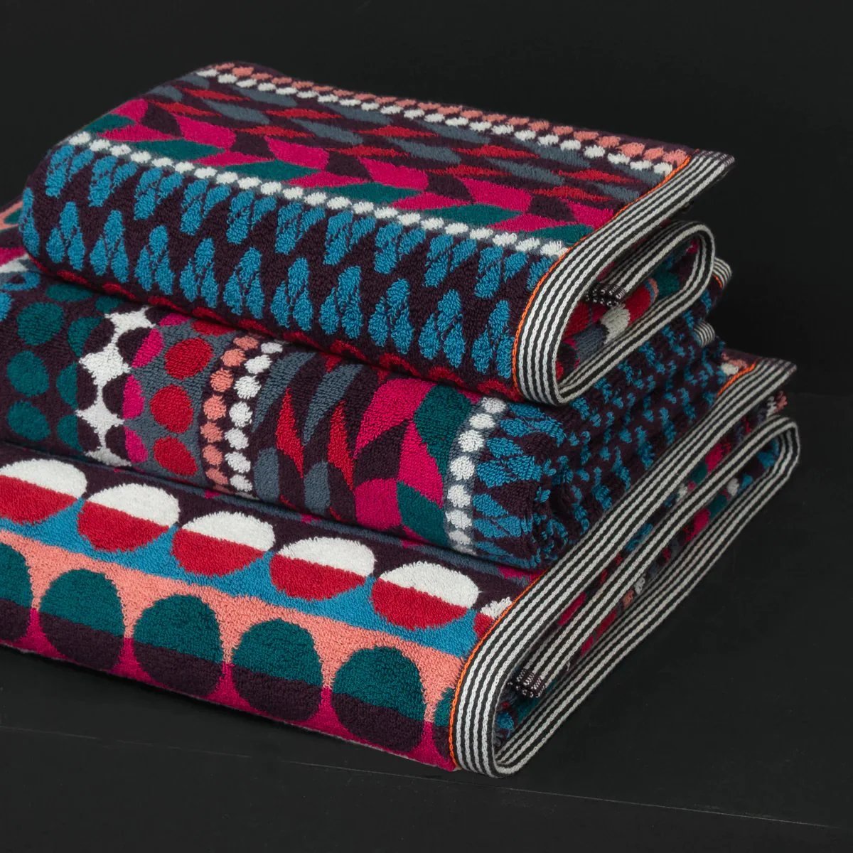 Margo Selby Designer Towels | Kilburn Collection