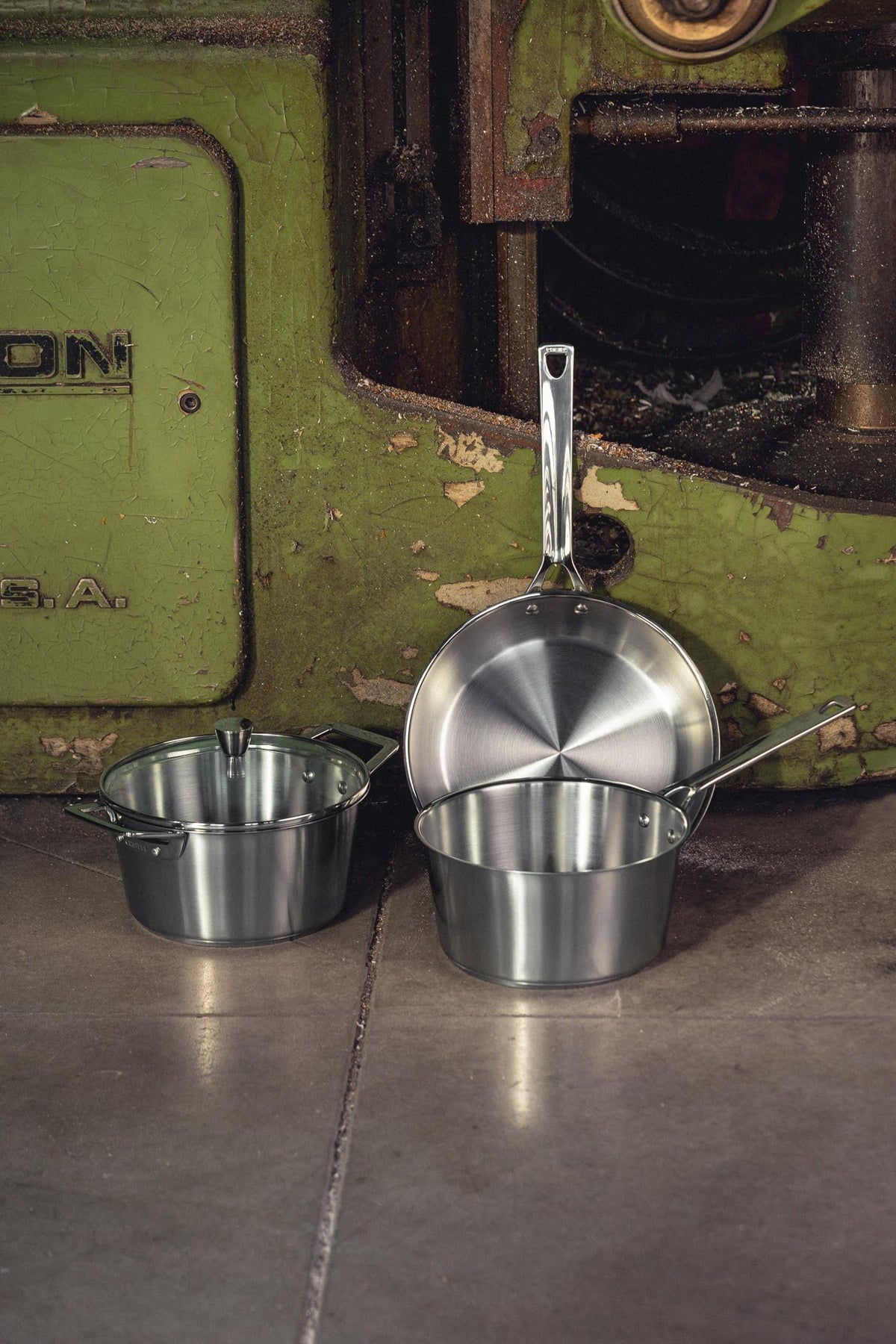 Cristel 1826 Collection 8-Piece Stainless Steel Set, Made in France, 18/10 Stainless Steel, 3-Ply Construction, Double Riveted Fixed Handle, Oven and Dishwasher Safe