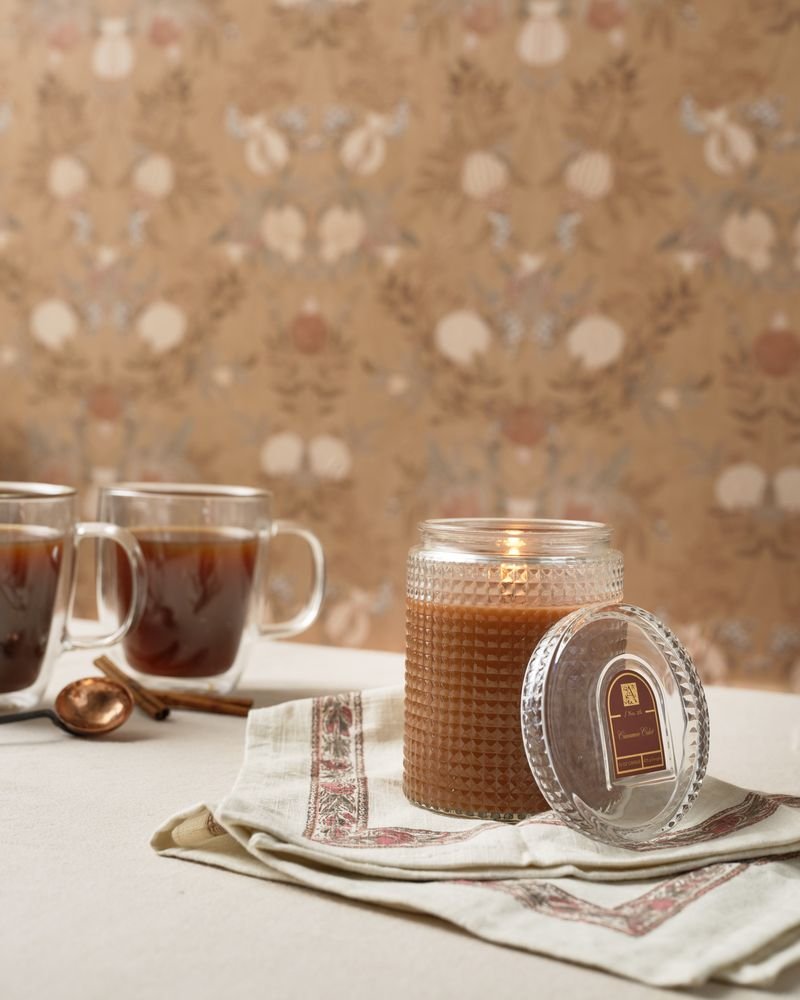 Cinnamon Cider Aromatique Textured Glass 15 oz Scented Jar Candle w/Lid Fragrance Notes of Apple, Pear, Cinnamon, Rose, Tobacco, Cherry Wood