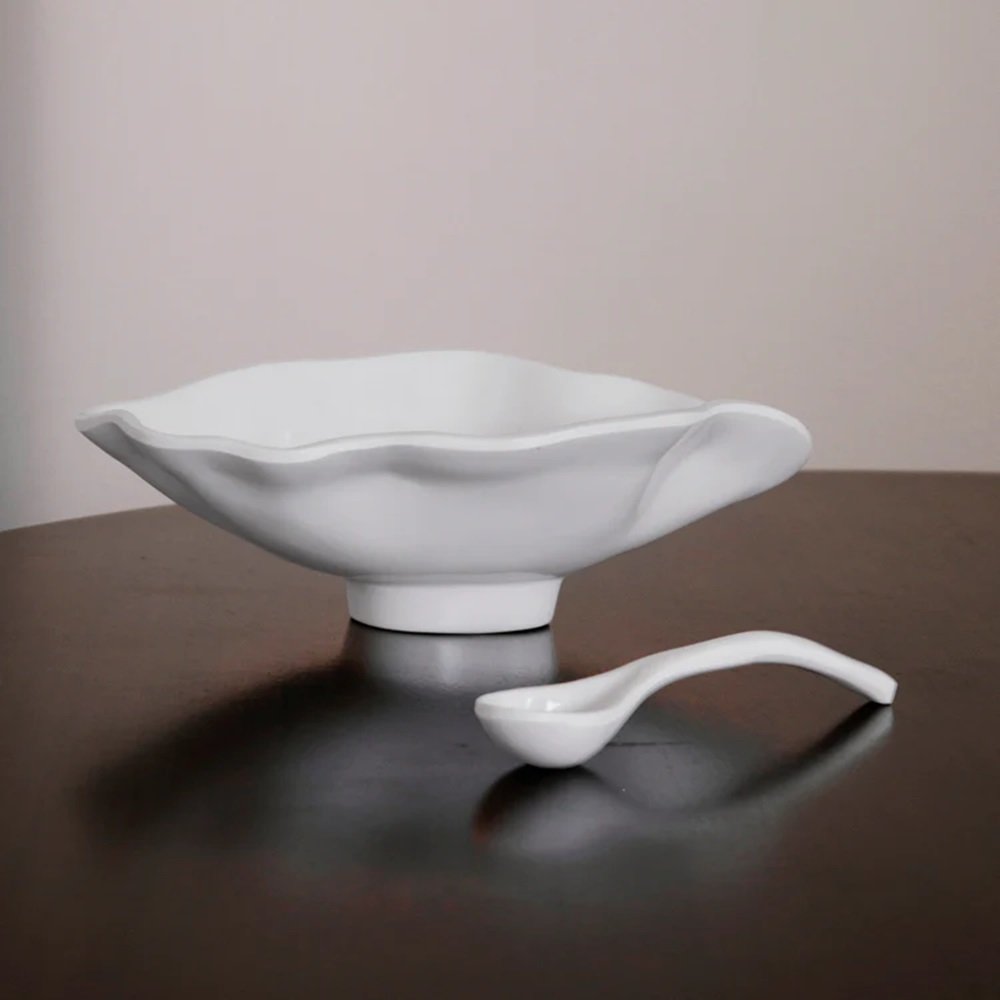 VIDA Havana Small Oval Bowl with Spoon in White Melamine