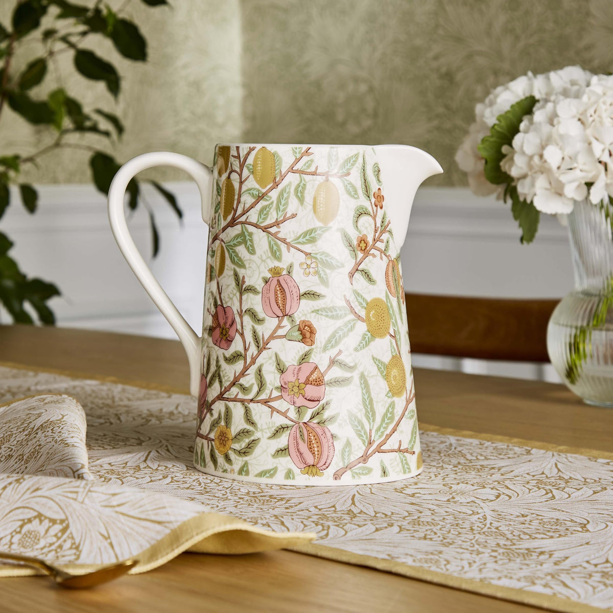 Spode Morris & Co 3 Pint Fruits Jug